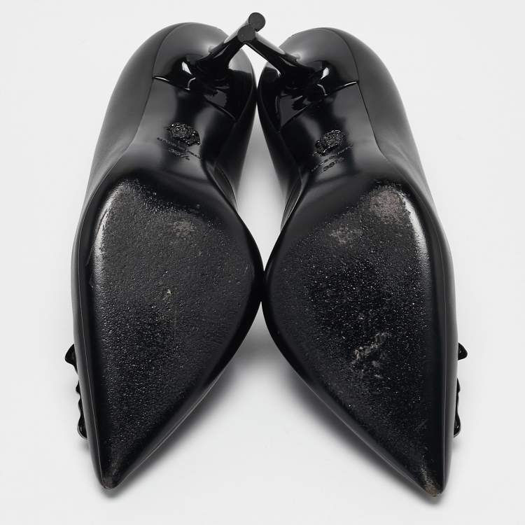 Pre Owned Versace Black Leather Medusa Pumps Size 38.5