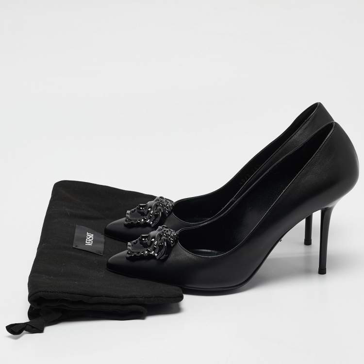 Pre Owned Versace Black Leather Medusa Pumps Size 38.5