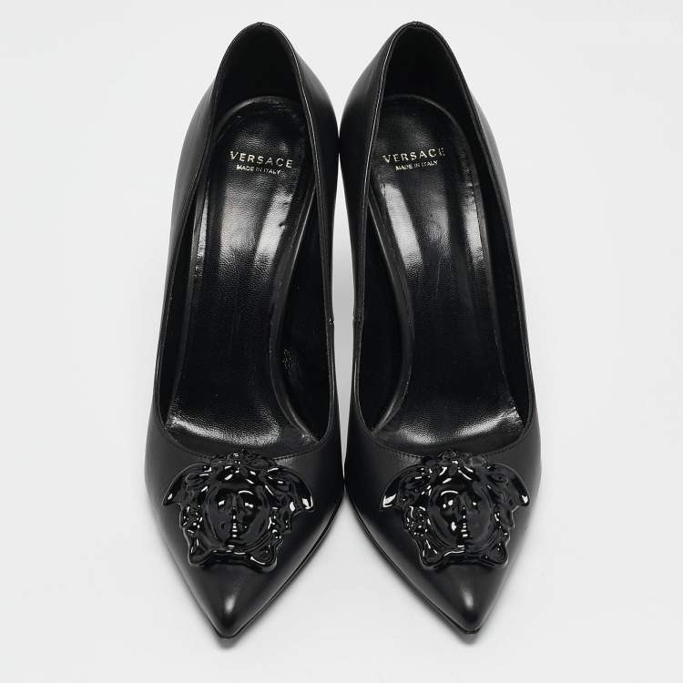 Pre Owned Versace Black Leather Medusa Pumps Size 38.5