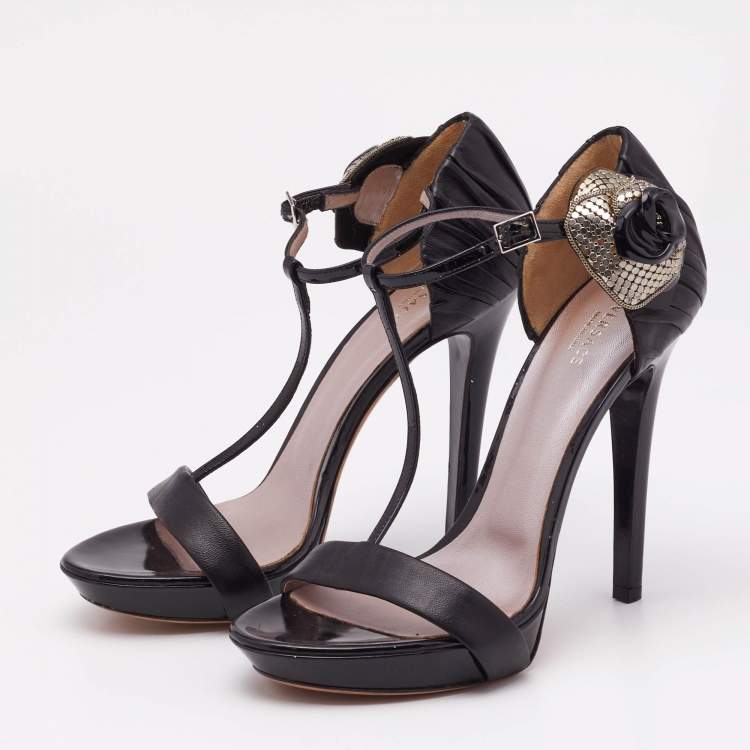 Pre Owned Versace Black Leather Flower Bow T- Strap Sandals Size 39        