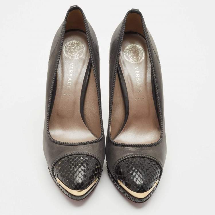 Pre Owned Versace Grey/Black Python Leather and Canvas Platform Pumps Size 39