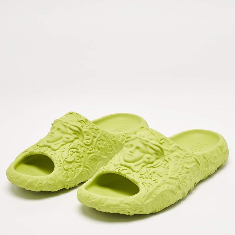Pre Owned Versace Neon Green Baroque Medusa Embossed Rubber Pool Slide Sandals Size 40