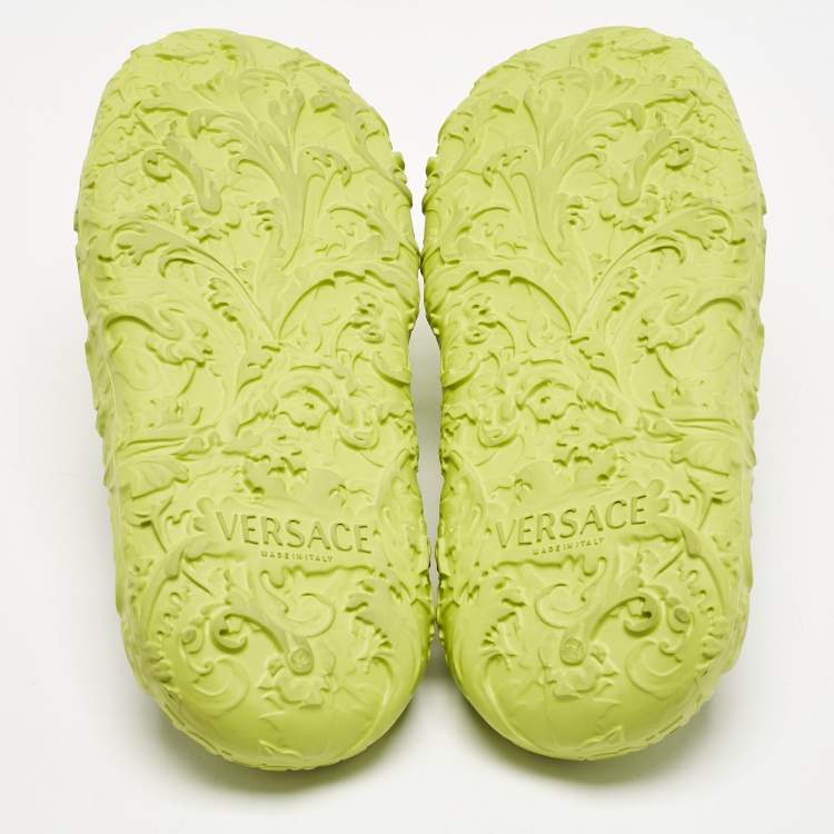 Pre Owned Versace Neon Green Baroque Medusa Embossed Rubber Pool Slide Sandals Size 40