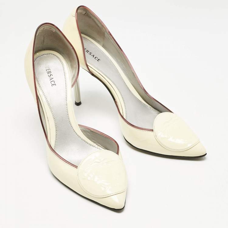 Pre Owned Versace Cream Patent Leather Medusa Pointed Toe D'orsay Pumps Size 36