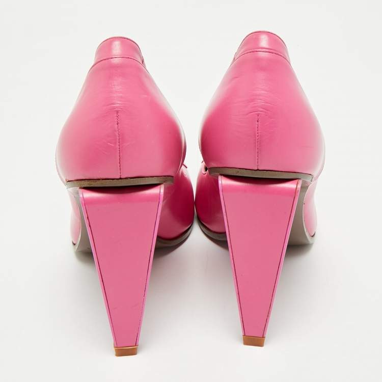 Pre Owned Versace Pink Leather Medusa Pumps Size 38