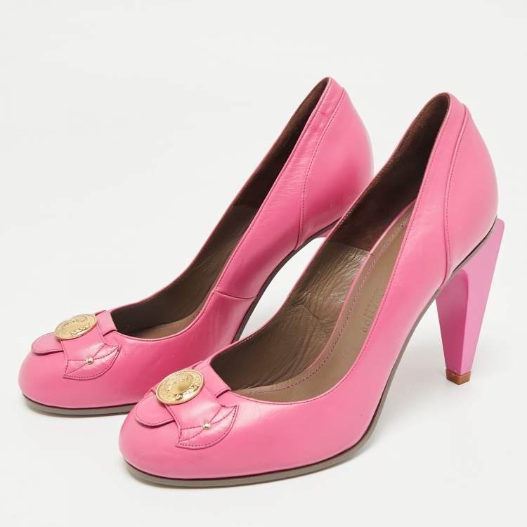 Pre Owned Versace Pink Leather Medusa Pumps Size 38