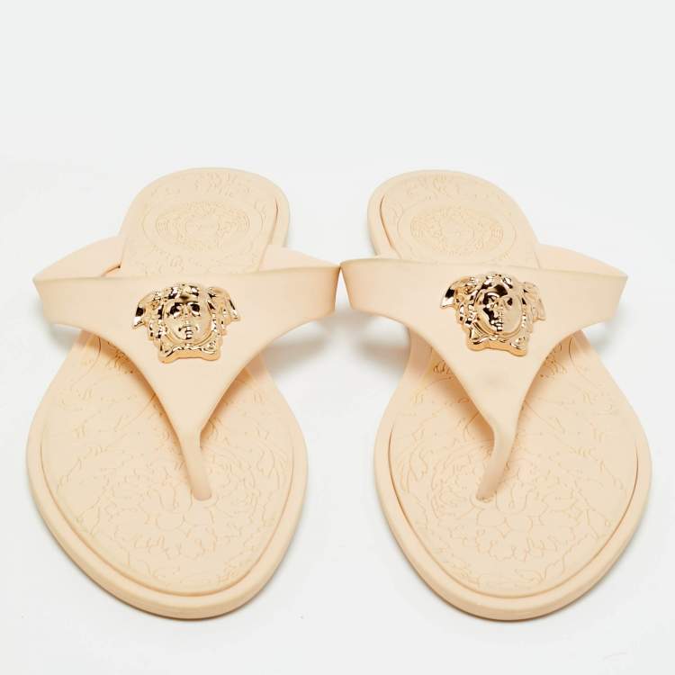 Pre Owned Versace Cream Rubber Alia Thong Flat Slides Size 38.5