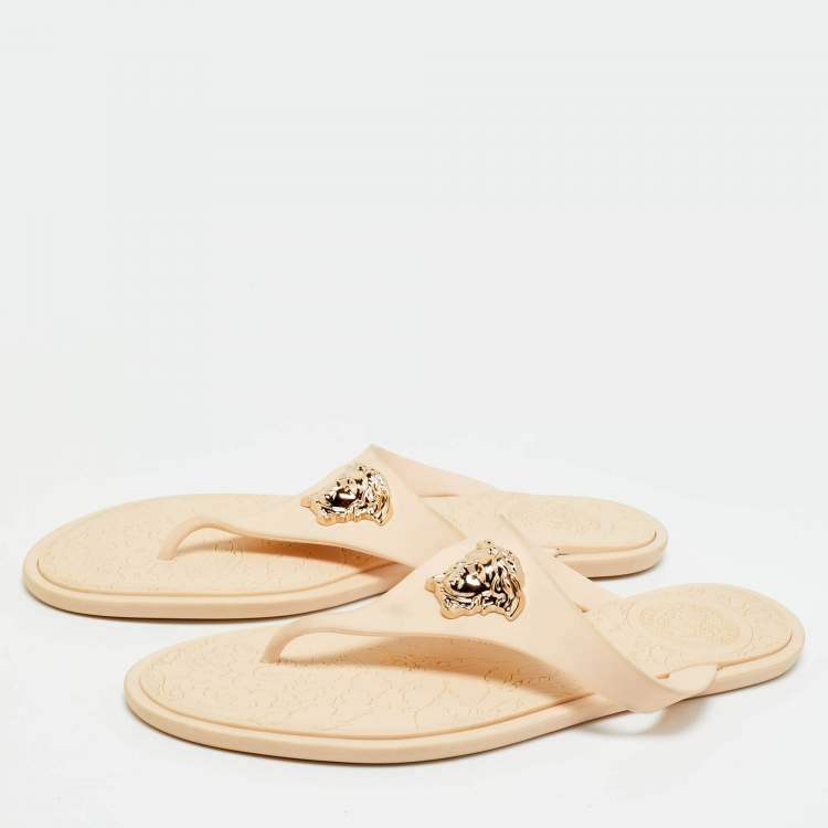 Pre Owned Versace Cream Rubber Alia Thong Flat Slides Size 38.5