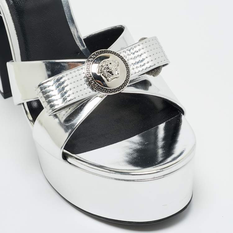 Pre Owned Versace Silver Foil Leather Ankle Strap Platform Sandals Size 40