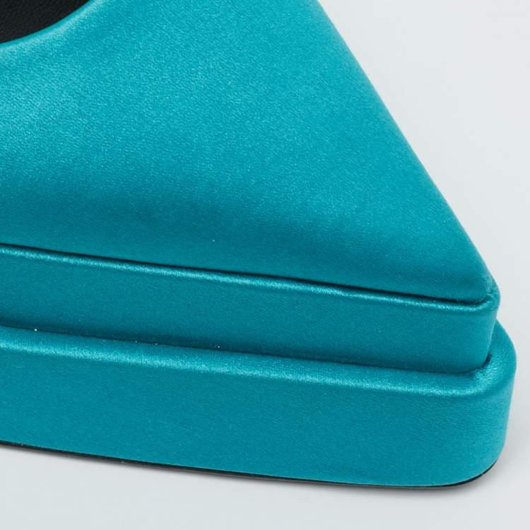 مملوكة مسبقًا Versace Medusa Crystal Size 38 Teal Green Satin Platform Pumps