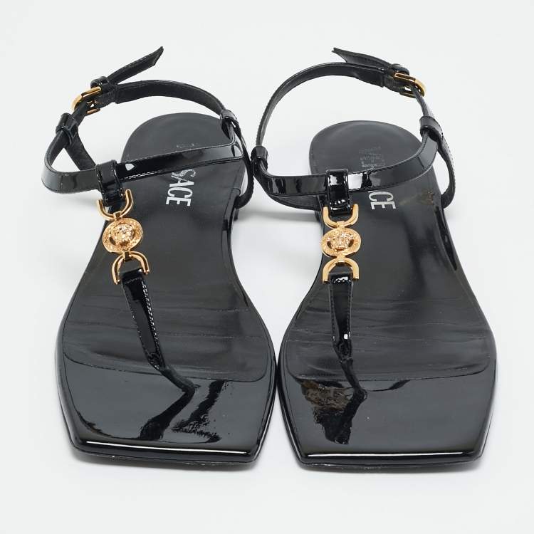Pre Owned Versace Medusa Size 38 Black Patent Leather Thong Flat Sandals