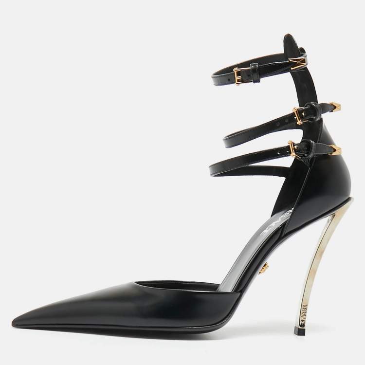 مملوكة مسبقًا Versace Pin-Point Size 39.5 Black Leather Pumps