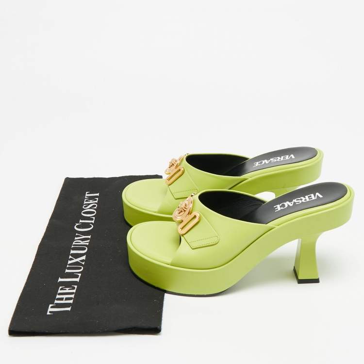 Pre Owned Versace Biggie Size 37 Green Leather Platform Sandals