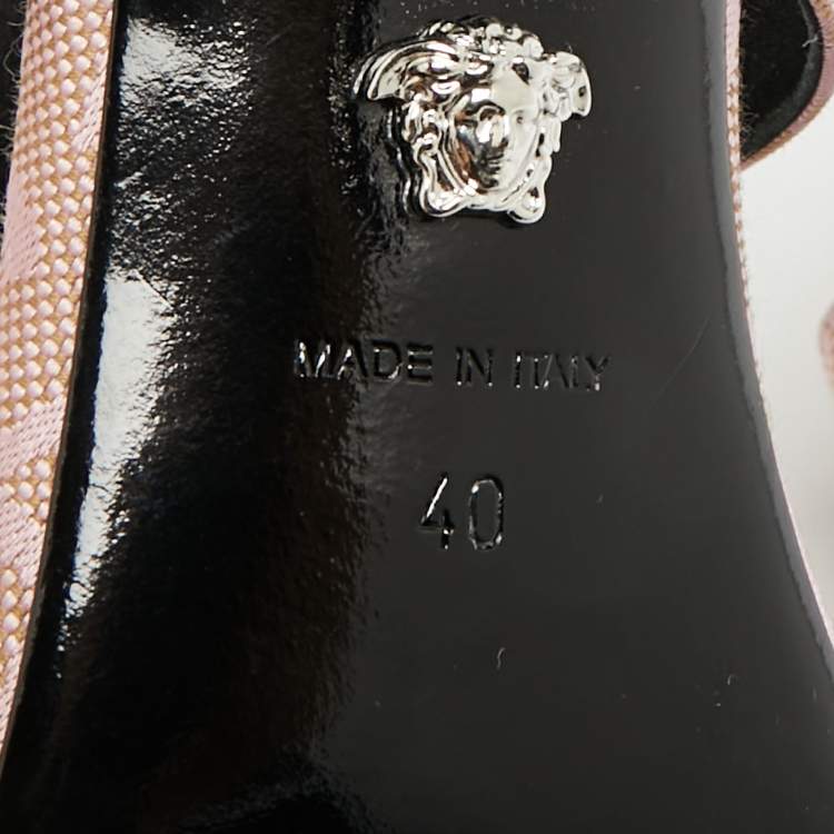 Pre Owned Versace Medusa Size 40 Pink Canvas Slide Sandals