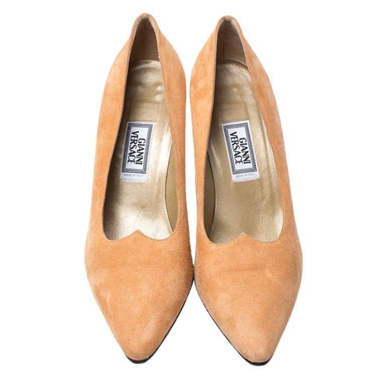 Pre Owned Versace Beige Suede Pointed Toe Pumps Size 38.5
