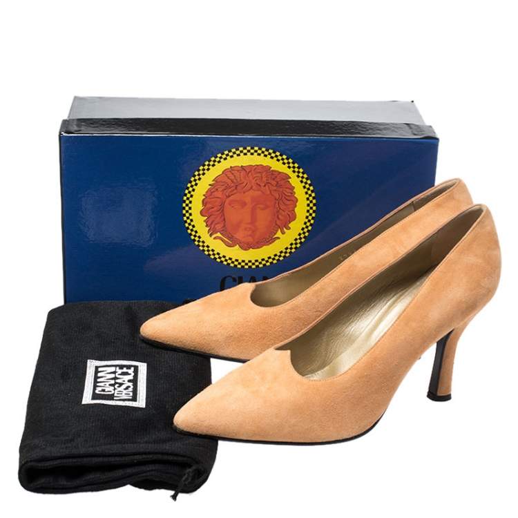 Pre Owned Versace Beige Suede Pointed Toe Pumps Size 38.5