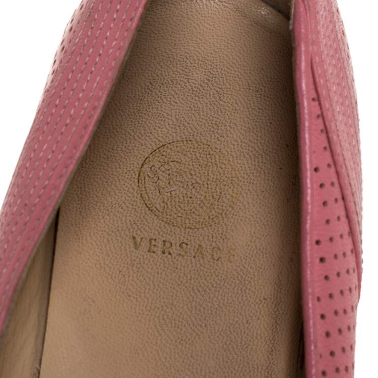 Pre Owned Versace Pink Perforated Leather Bow Embellishment Ballet Flats Size 38