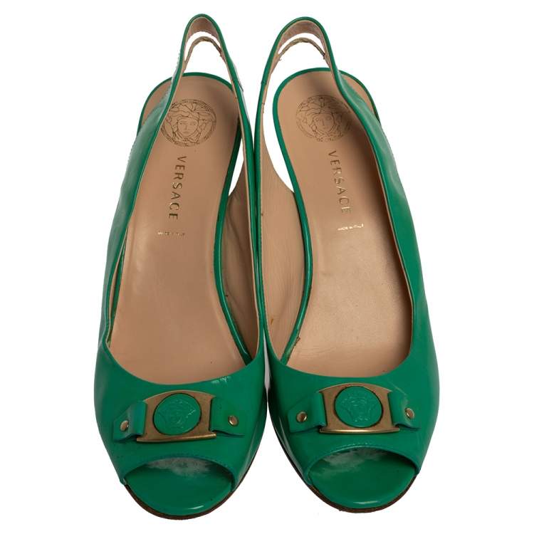 Pre Owned Versace Green Patent Leather Medusa Logo Open Toe Wedge Slingback Sandals Size 40