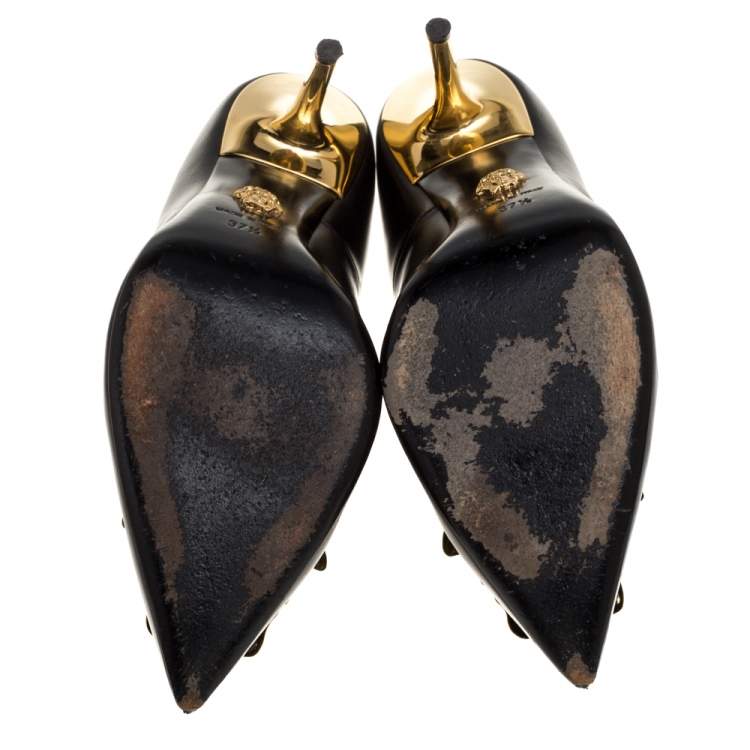 مملوكة مسبقًا Versace Black Leather Medusa Pointed Toe Pumps Size 37.5