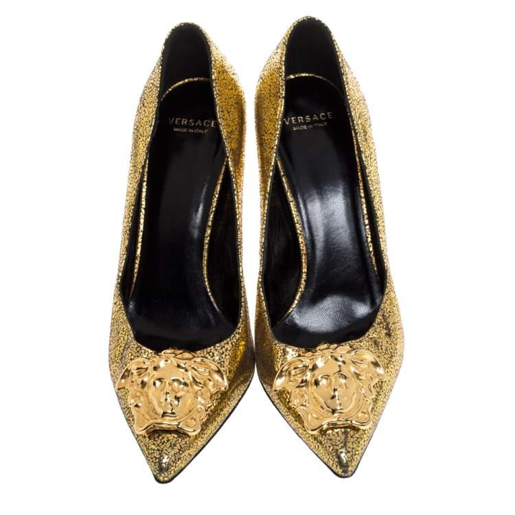 Pre Owned Versace Metallic Gold Textured Leather Medusa Pointed Toe Pumps Size 36
