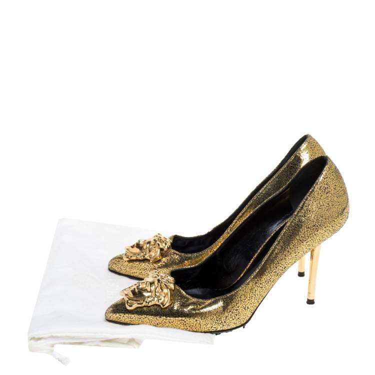 Pre Owned Versace Metallic Gold Textured Leather Medusa Pointed Toe Pumps Size 36