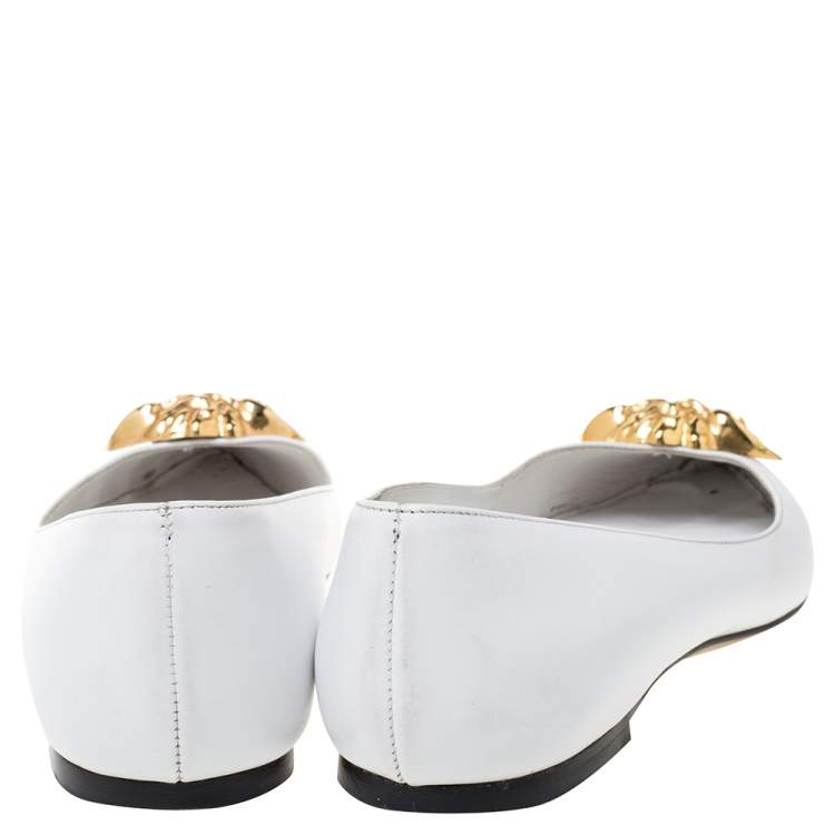 Pre Owned Versace White Leather Medusa Pointed Toe Ballet Flats Size 38