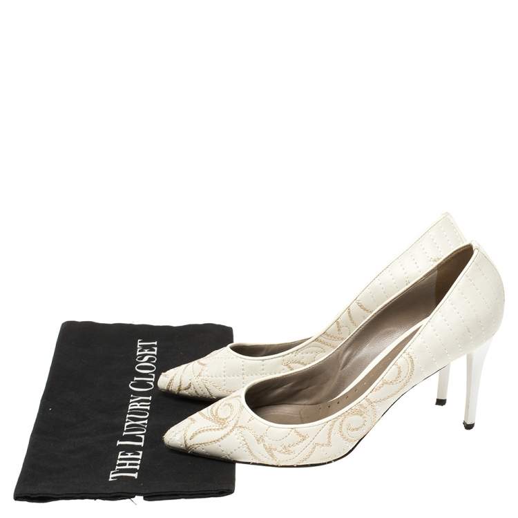 Pre Owned Versace White Embroidered Quilted Leather Pointed Toe Pumps Size 39