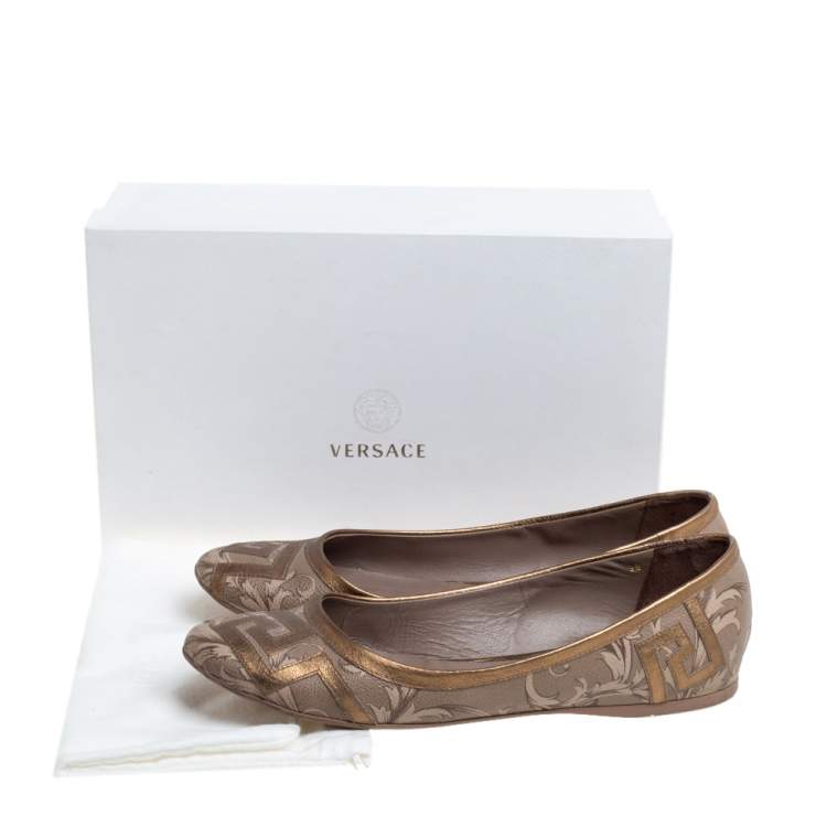 Pre Owned Versace Gold/Brown Leather Ballet Flats Size 39