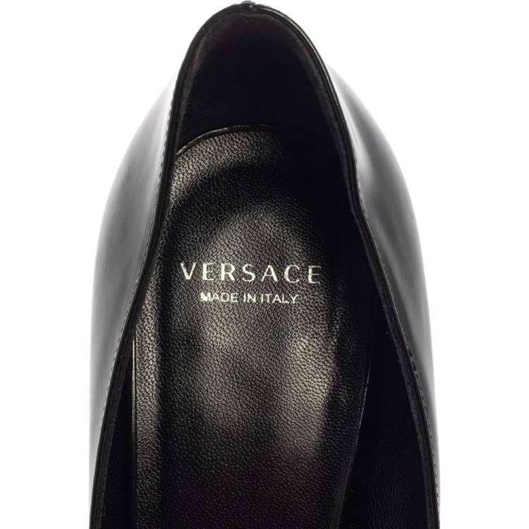 Pre Owned Versace Black Leather Pointed Toe Pumps Size 35.5