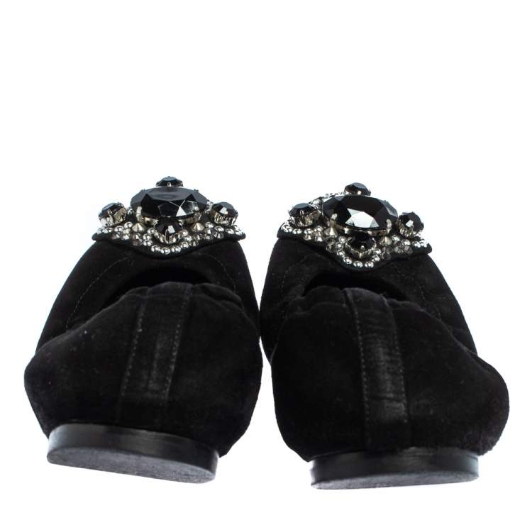 مملوكة مسبقًا Versace Black Suede Embellished Scrunch Ballet Flats Size 36