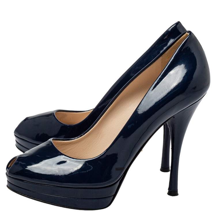 Pre Owned Versace Blue Patent Leather Peep Toe Platform Pumps Size 37