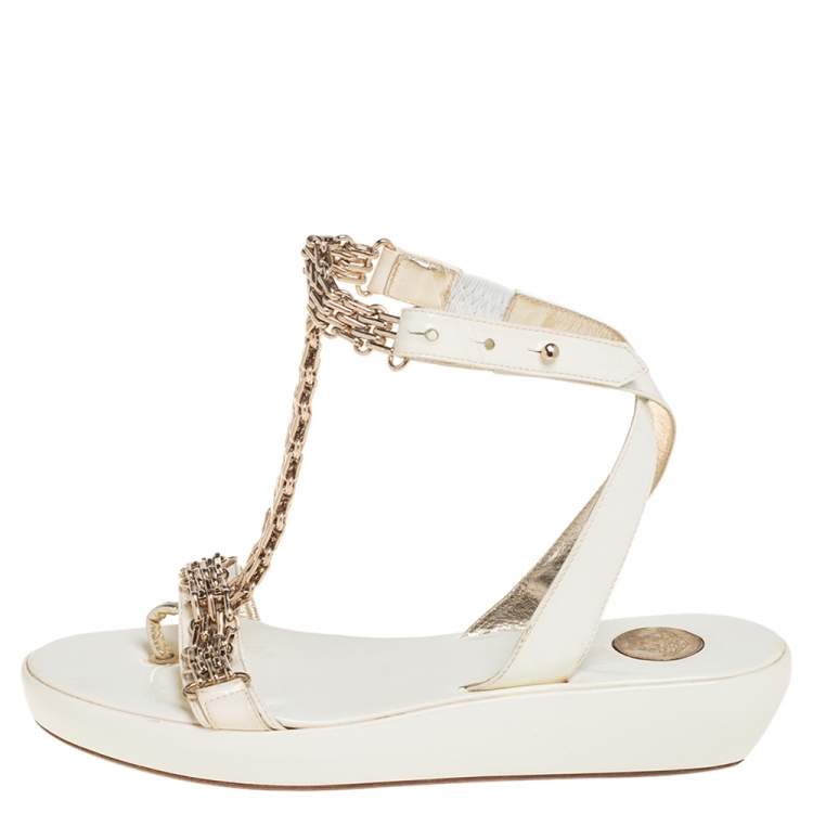 Pre Owned Versace White Patent Leather Chain Ankle Strap Sandals Size 39.5