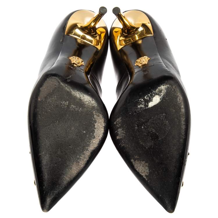 Pre Owned Versace Black Leather Medusa Embellished Pointed Toe Pumps Size 36