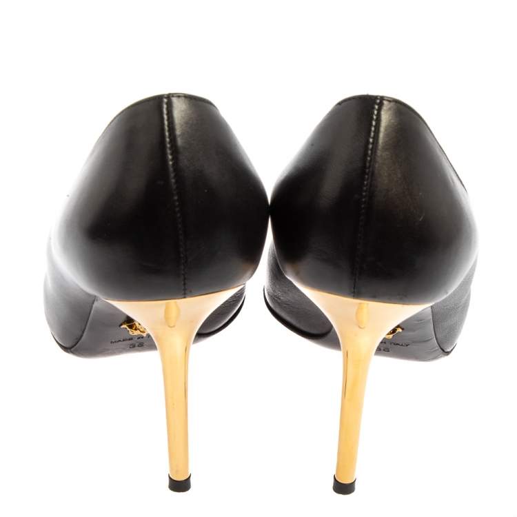 Pre Owned Versace Black Leather Medusa Embellished Pointed Toe Pumps Size 36