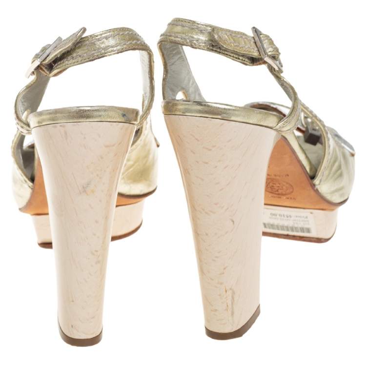 Pre Owned Versace Gold Leather Slingback Sandals Size 37