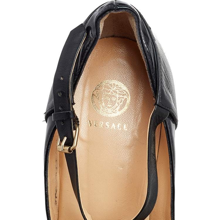 Pre Owned Versace Black Patent And Leather Platform Pumps Size 39
