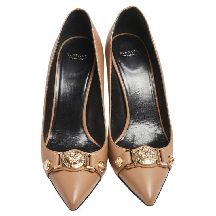 مملوكة مسبقًا Versace Brown Leather Pointed Toe Pumps Size 40