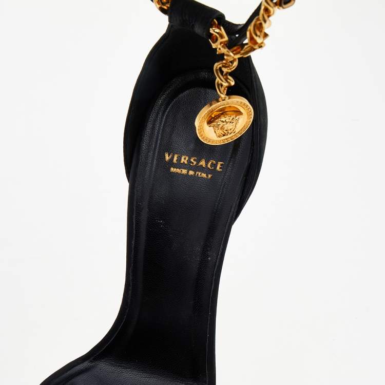 مملوكة مسبقًا Versace Black Suede Medusa Chain Ankle Strap Sandals Size 38