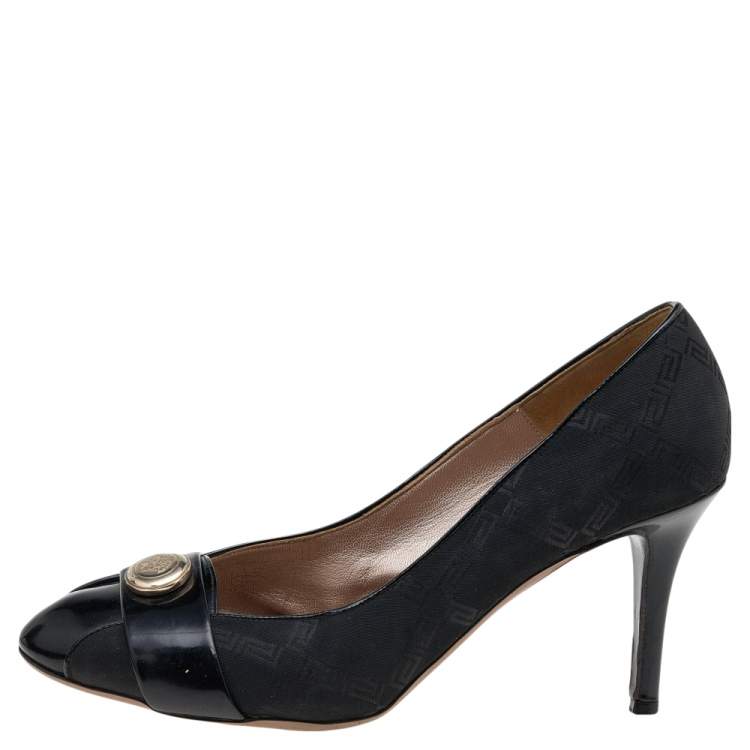 مملوكة مسبقًا Versace Black Fabric And Patent Leather Medusa Pumps Size 37