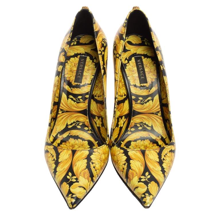 Pre Owned Versace Yellow/Black Barocco Print Leather Pointed-Toe Pumps Size 38