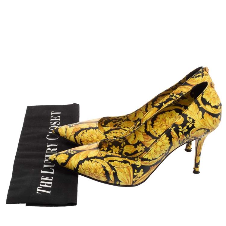 Pre Owned Versace Yellow/Black Barocco Print Leather Pointed-Toe Pumps Size 38
