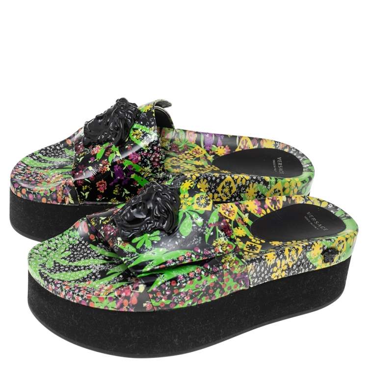 Pre Owned Versace Multicolor Flower Print Patent Leather Medusa Slide Sandals Size 39