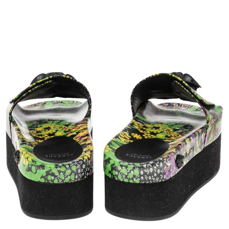 Pre Owned Versace Multicolor Flower Print Patent Leather Medusa Slide Sandals Size 39