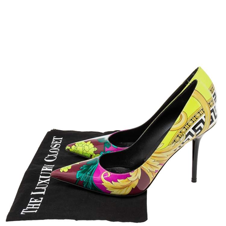 Pre Owned Versace Multicolor Voyage Barocco Print Patent Leather Pumps Size 38