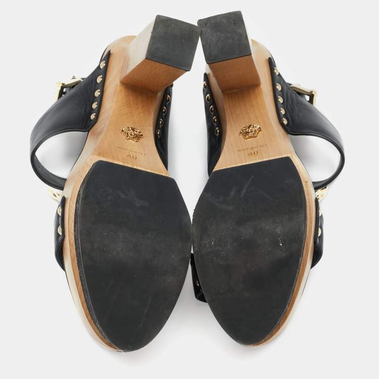مملوكة مسبقًا Versace Black Leather Medusa Wooden Block Heel Platform  Sandals Size 40