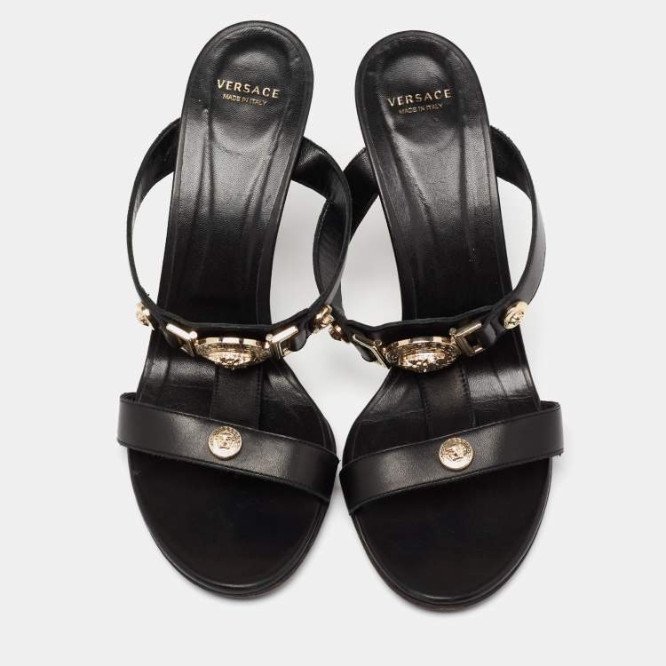 Pre Owned Versace Black Leather Medusa Slide Sandals Size 40