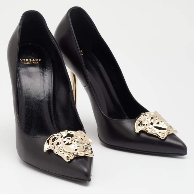 Pre Owned Versace Black Leather Medusa Embellished Pointed Toe Pumps Size 38