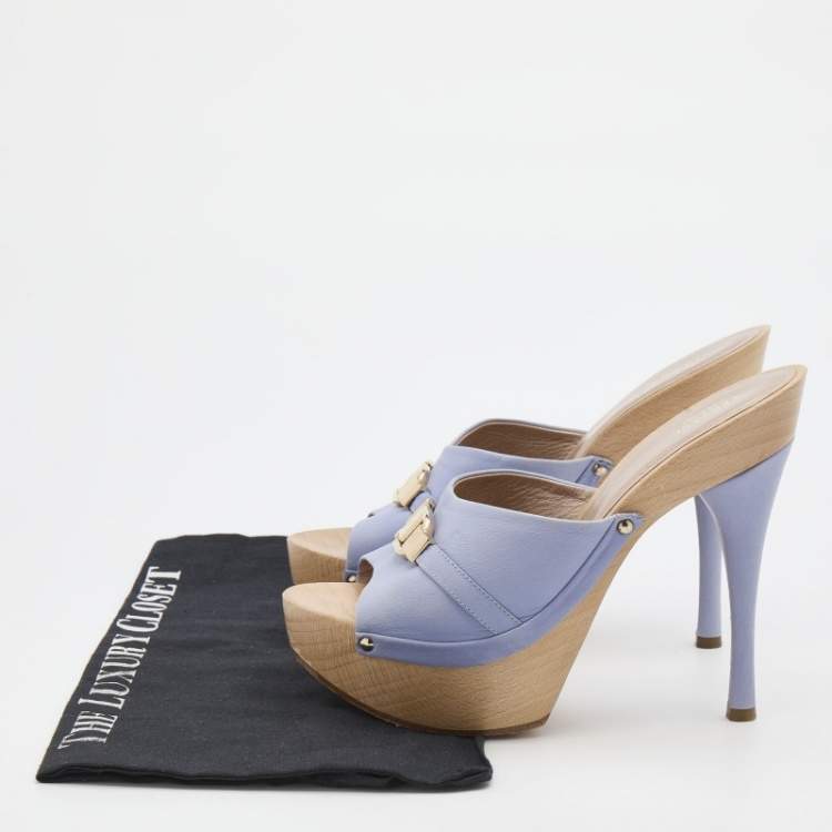 Pre Owned Versace Light Blue Leather Wooden Platform Clogs Size 38.5