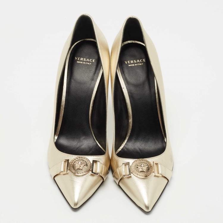 Pre Owned Versace Metallic Gold Leather Medusa Detail Pointed Toe Pumps Size 38