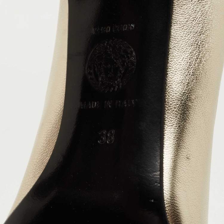 Pre Owned Versace Metallic Gold Leather Medusa Detail Pointed Toe Pumps Size 38
